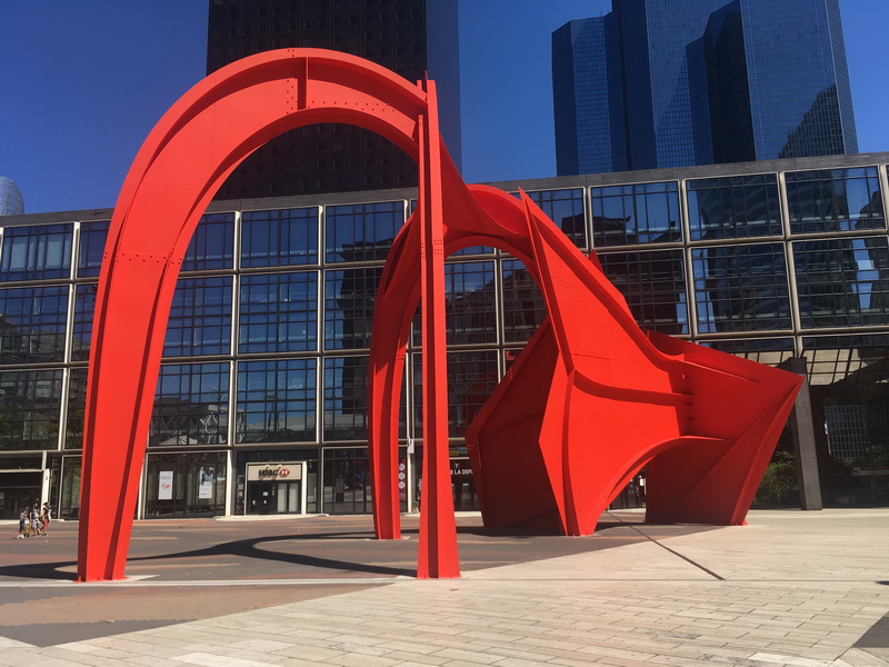 Araignée Rouge d’Alexandre Calder, Paris La Défense, après restauration 